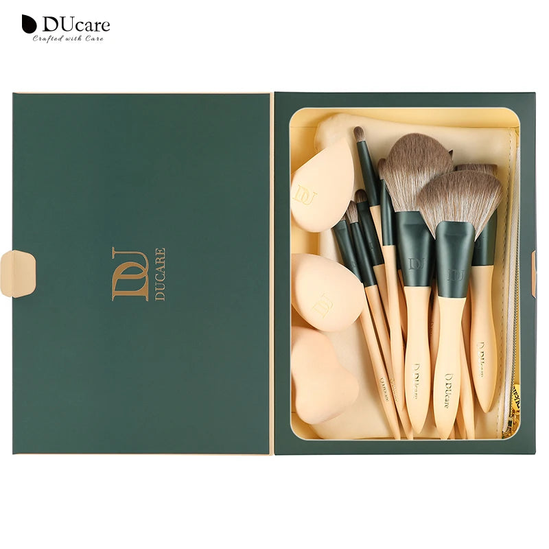 DUcare Makeup Set: 14 Brushes & 3 Sponges