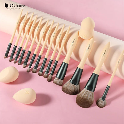 DUcare Makeup Set: 14 Brushes & 3 Sponges